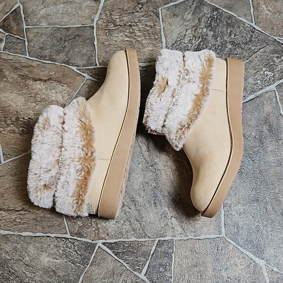 New in Box Bebe Nayelli Fur Ankle Booties in Sand Sz 7 - Picture 6 of 14